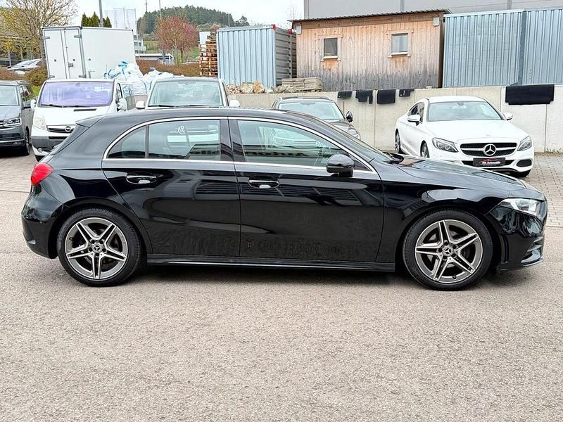 Gebraucht Mercedes A200 AMG line 163 PS (119 kW) 2019 Schwarz Limousine