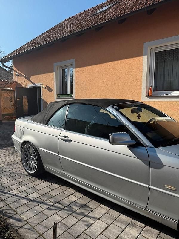 Gebraucht BMW 320 Cabriolet 170 PS (125 kW) 2001 Silber Cabrio