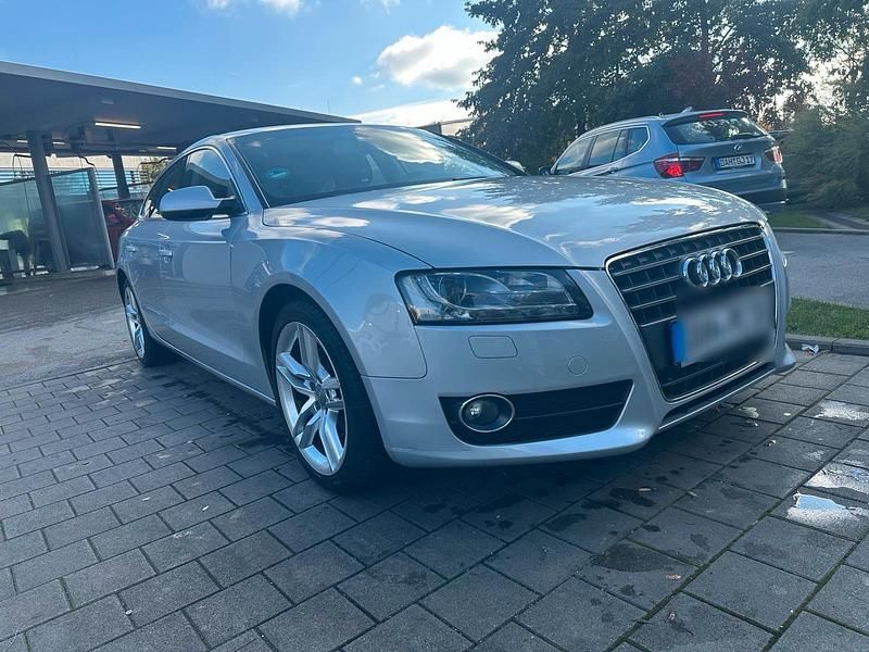 Silber Gebraucht 2010 Audi A5 Sportback Limousine | 6.000 € (Guter Preis) - Bild 1/4