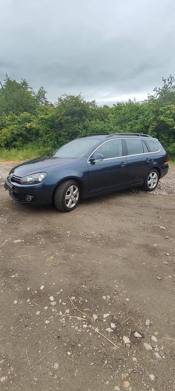 Blau Gebraucht 2010 VW Golf VI Kombi | 5.250 € (Fairer Preis) - Bild 1/4