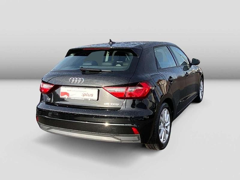 Gebraucht Audi A1 Sportback Basis 95 PS (69 kW) 2024 Mythosschwarz metallic Kleinwagen