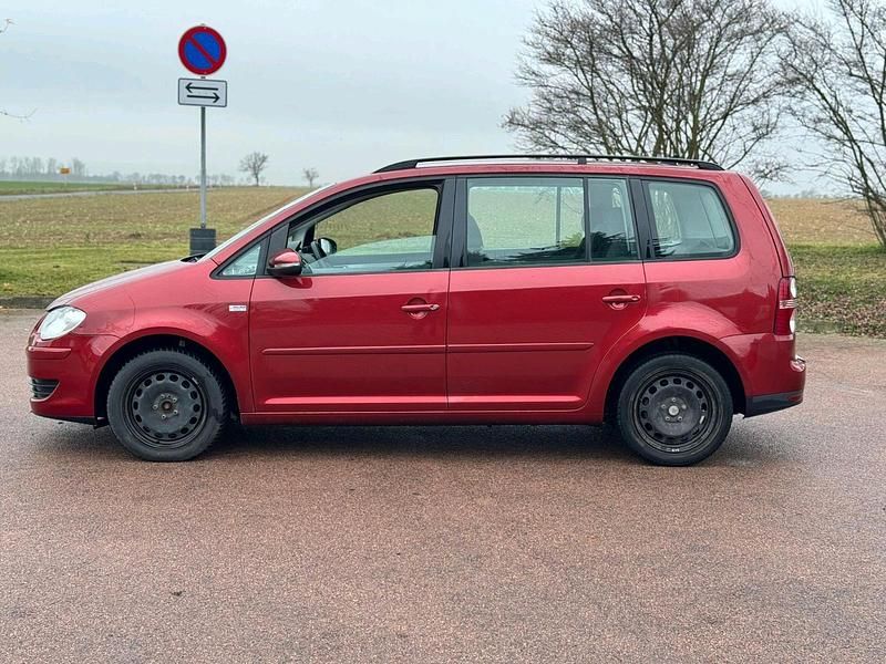 Gebraucht VW Touran 105 PS (77 kW) 2009 Van / Kleinbus