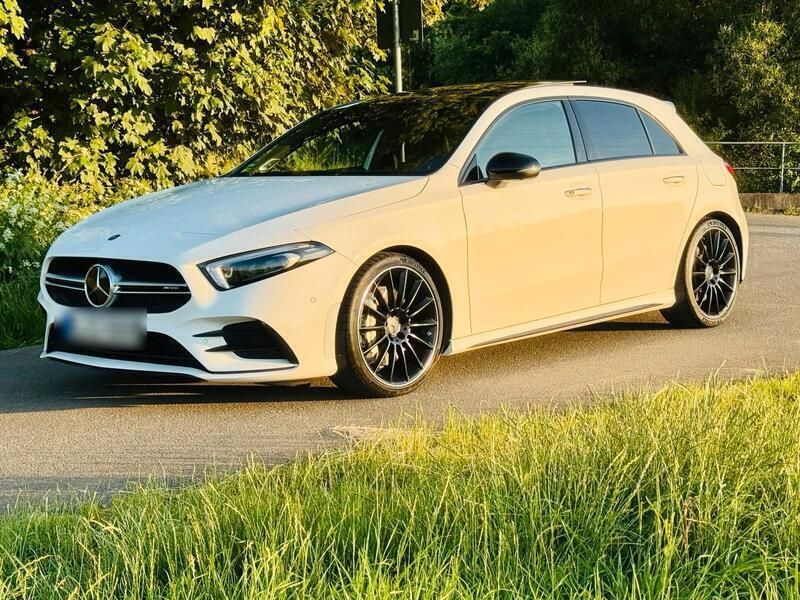 Weiß Gebraucht 2019 Mercedes A35 AMG AMG Limousine | 34.800 € (Etwas zu teuer) - Bild 1/4