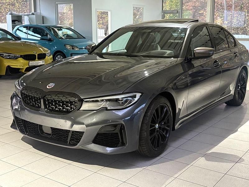 Grau Gebraucht 2020 BMW M340 M Sport Limousine | 42.490 € (Fairer Preis) - Bild 1/4