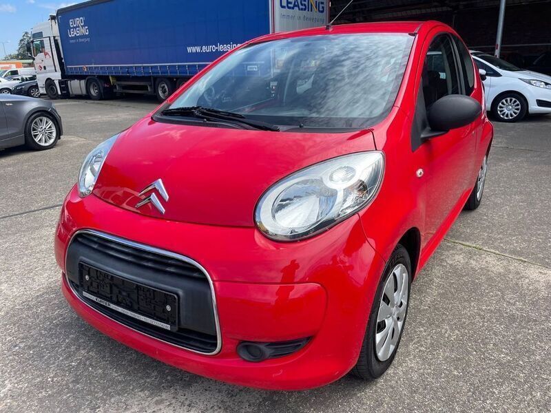 Rot Gebraucht 2009 Citroën C1 Advance Kleinwagen | 2.999 € (Teuer) - Bild 1/4