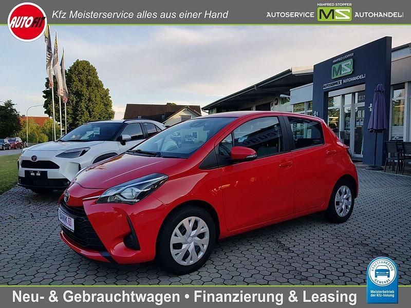 Rot Gebraucht 2019 Toyota Yaris Comfort Kleinwagen | 11.950 € (Fairer Preis) - Bild 1/4