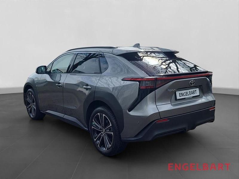 Gebraucht Toyota bZ4X Basis 150 kW (204 PS) 2023 Grau SUV