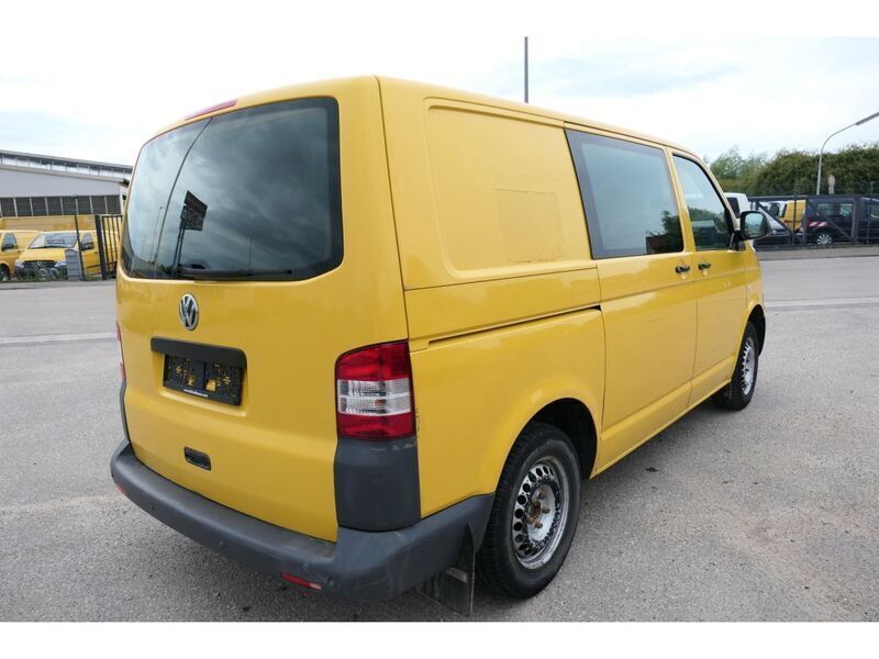 Gebraucht VW T5 84 PS (61 kW) 2012 Ginstergelb r1032 Van