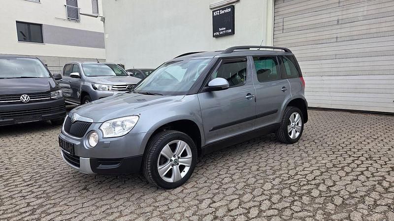 Gebraucht Skoda Yeti Elegance 140 PS (102 kW) 2013 Seda steel/platin/steel grau SUV