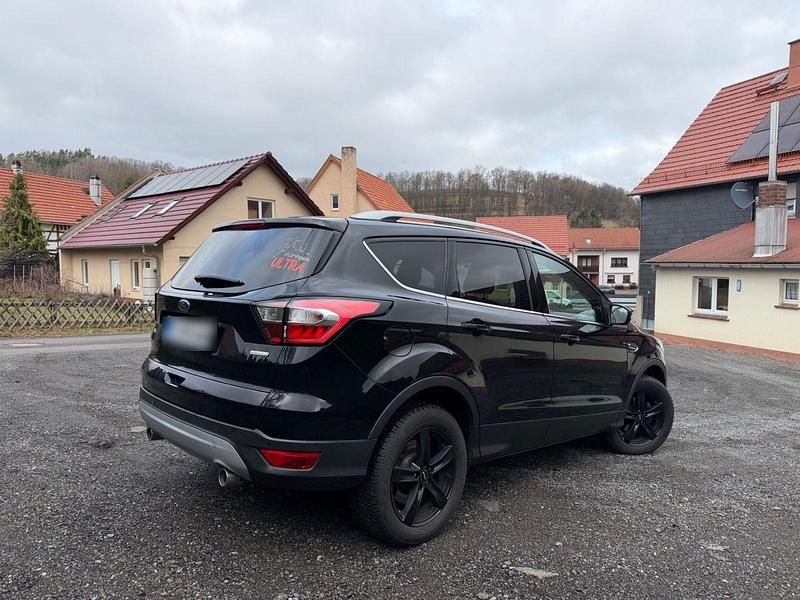 Gebraucht Ford Kuga Cool & Connect 120 PS (88 kW) 2018 Schwarz SUV