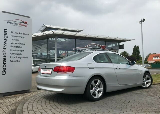 Gebraucht BMW 325 218 PS (160 kW) 2007 Silber metallic Coupé