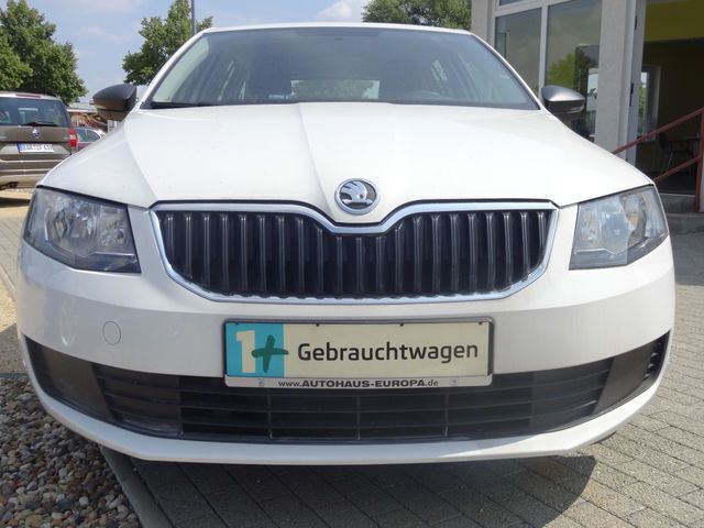 Gebraucht Skoda Octavia Active 105 PS (77 kW) 2014 Weiß Kombi