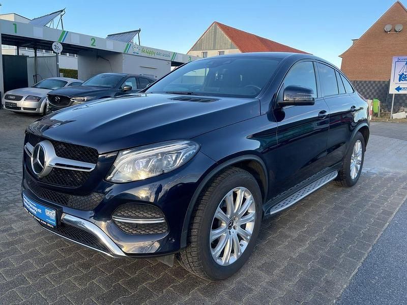 Blau Gebraucht 2017 Mercedes GLE350 Coupé | 41.490 € (Etwas zu teuer) - Bild 1/4