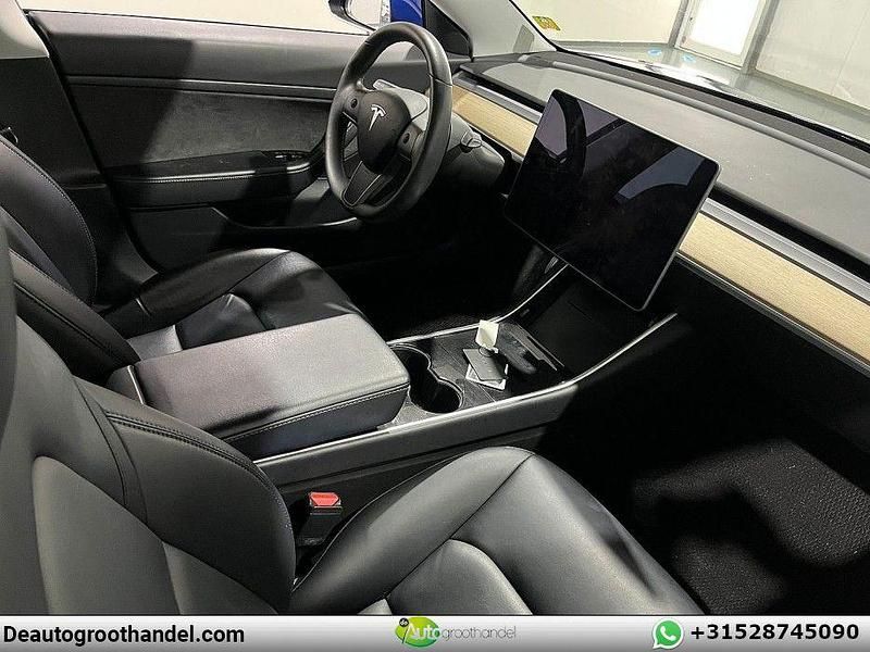 Gebraucht Tesla Model 3 Standard Range 175 kW (238 PS) 2020 Blau Limousine