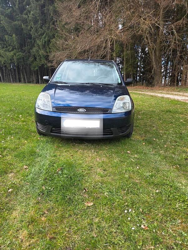 Gebraucht Ford Fiesta 60 PS (44 kW) 2005 Blau Kleinwagen