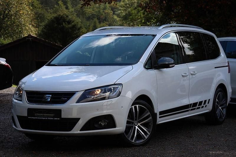 Weiß Gebraucht 2018 Seat Alhambra FR-Line Van / Kleinbus | 29.100 € (Fairer Preis) - Bild 1/4