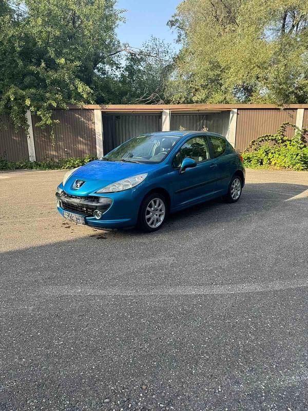 Blau Gebraucht 2008 Peugeot 207 Kleinwagen | 1.590 € (Guter Preis) - Bild 1/4