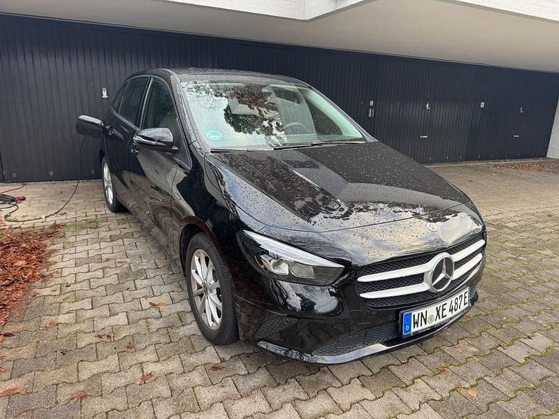 Gebraucht Mercedes B250 160 PS (117 kW) 2020 Schwarz Van / Kleinbus
