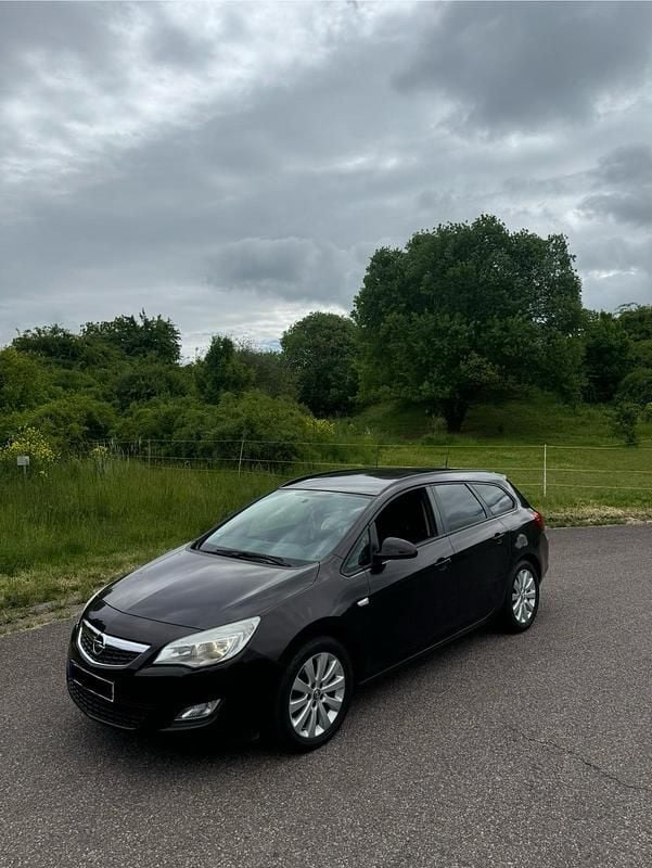 Gebraucht 2011 Opel Astra Kombi | 2.000 € (Superpreis) - Bild 1/4