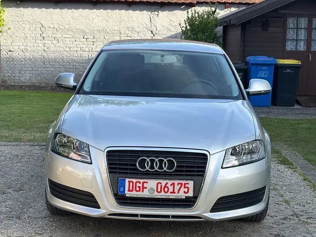 Gebraucht Audi A3 Attraction 125 PS (91 kW) 2009 Silber Kleinwagen