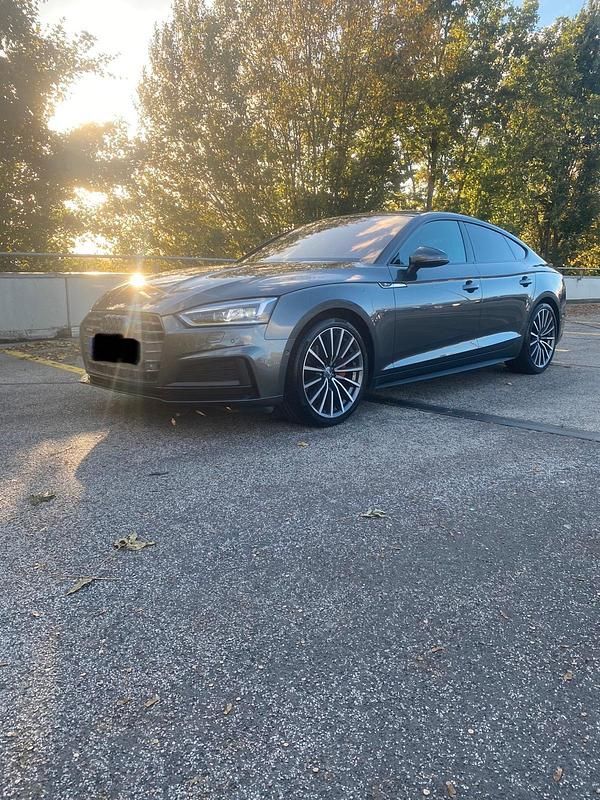 Gebraucht Audi A5 Sportback S-Line 190 PS (139 kW) 2019 Grau Kleinwagen