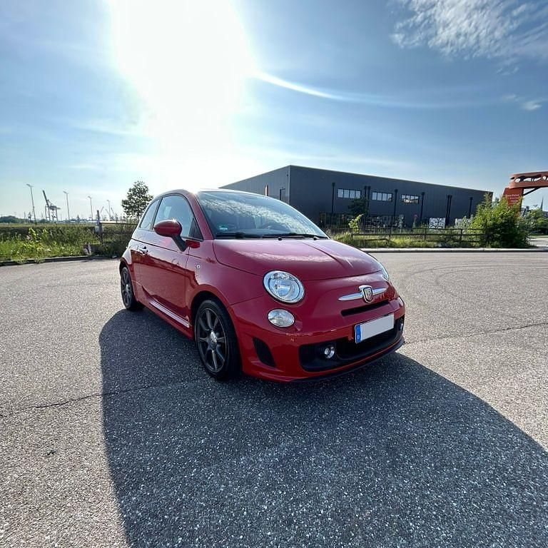 Rot Gebraucht 2015 Abarth 595 Custom Kleinwagen | 11.500 € (Fairer Preis) - Bild 1/4