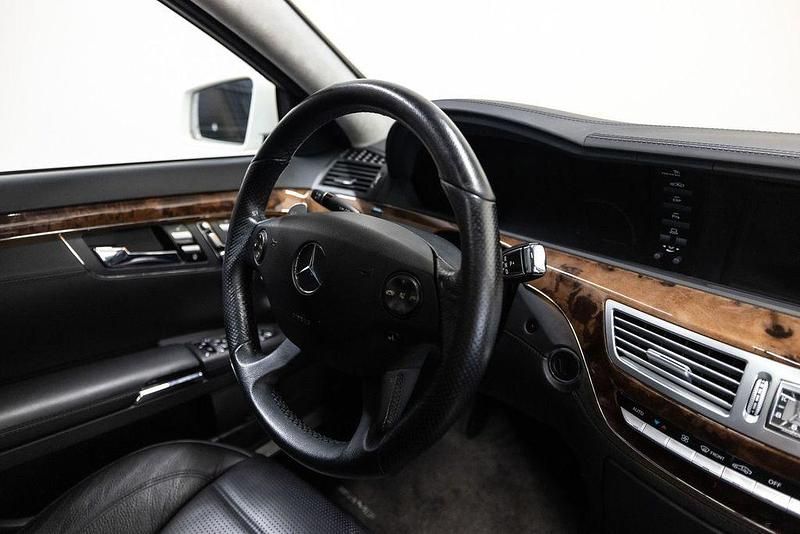 Gebraucht Mercedes S63 AMG AMG 525 PS (386 kW) 2008 Weiß Limousine