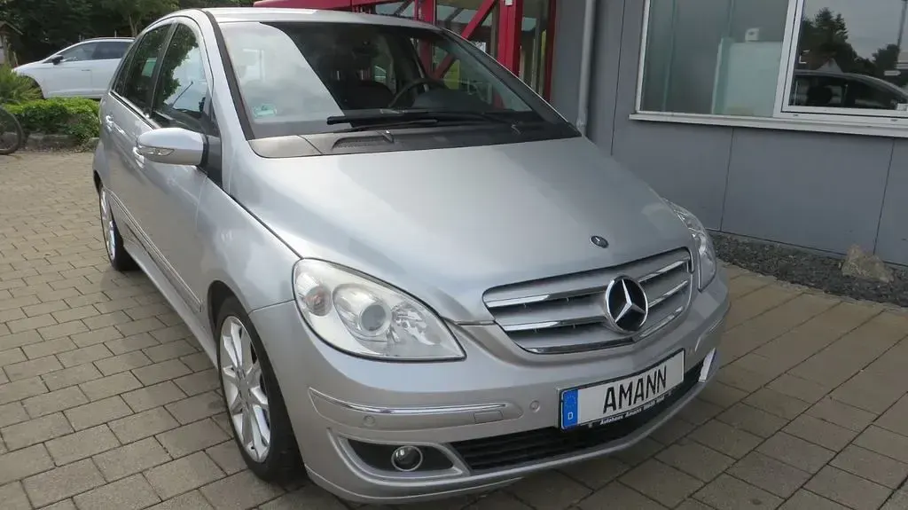 Gebraucht Mercedes E200 193 PS (141 kW) 2006 Silber Kombi