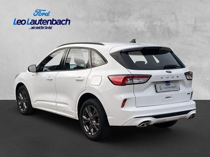Gebraucht Ford Kuga ST-Line 224 PS (164 kW) 2022 Frostweiß SUV