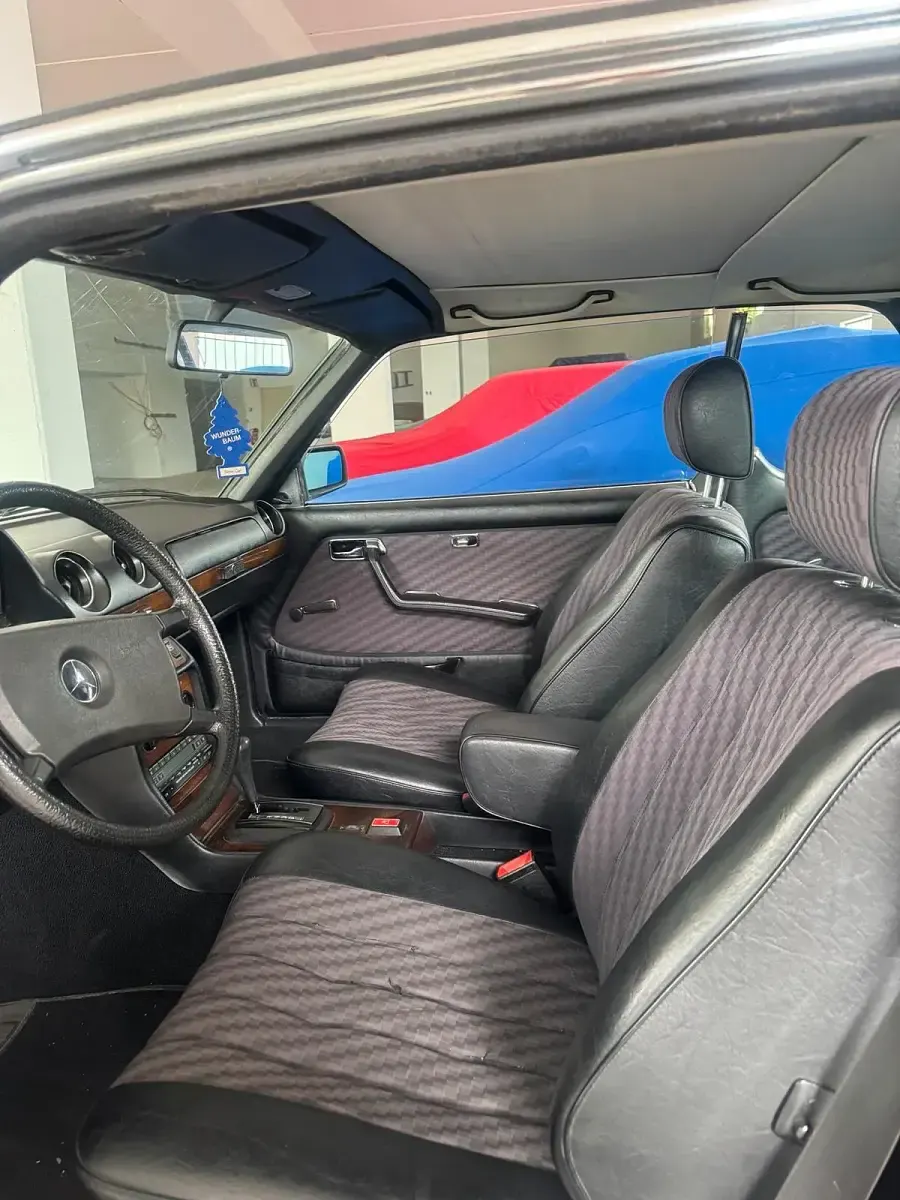 Gebraucht Mercedes 280 185 PS (136 kW) 1981 Silber Coupé