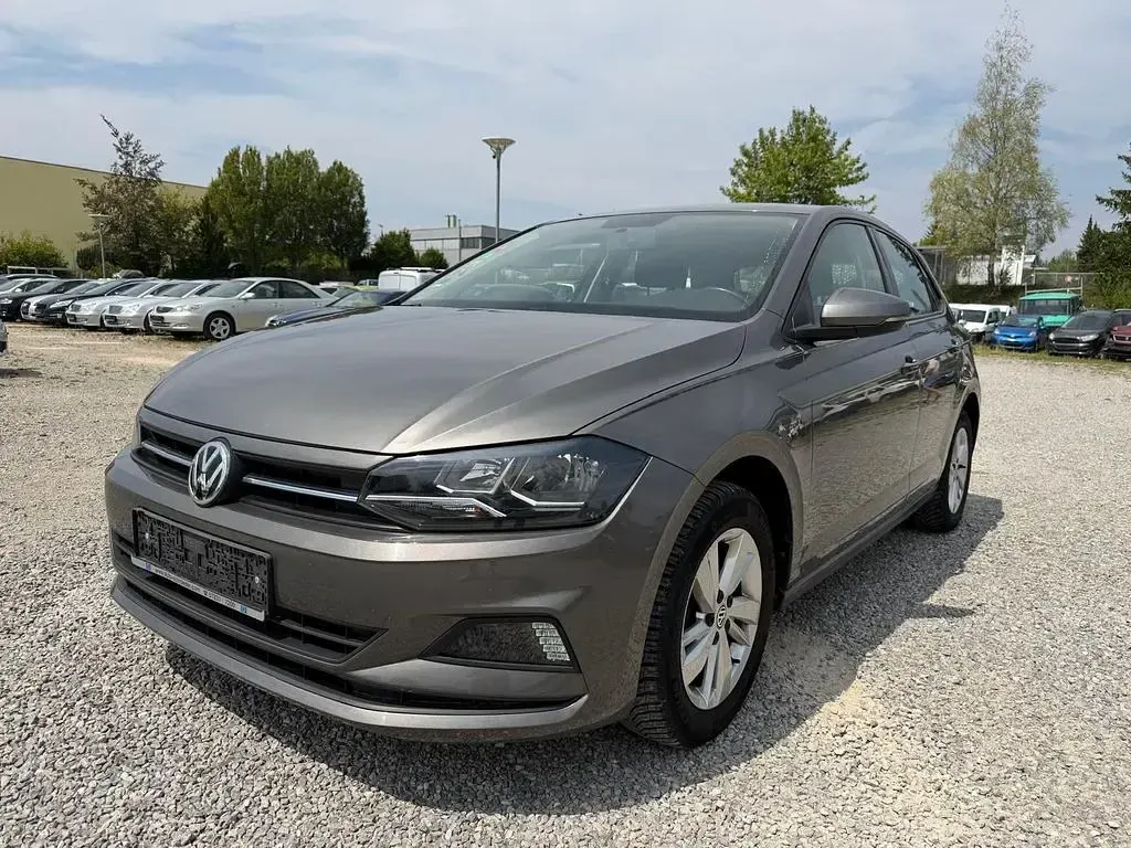 Gebraucht VW Polo Comfortline 95 PS (69 kW) 2019 Grau Kleinwagen