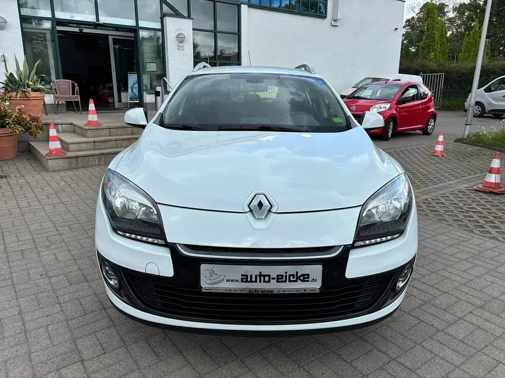 Gebraucht Renault Mégane Initiale Paris 101 PS (74 kW) 2014 Weiß Limousine