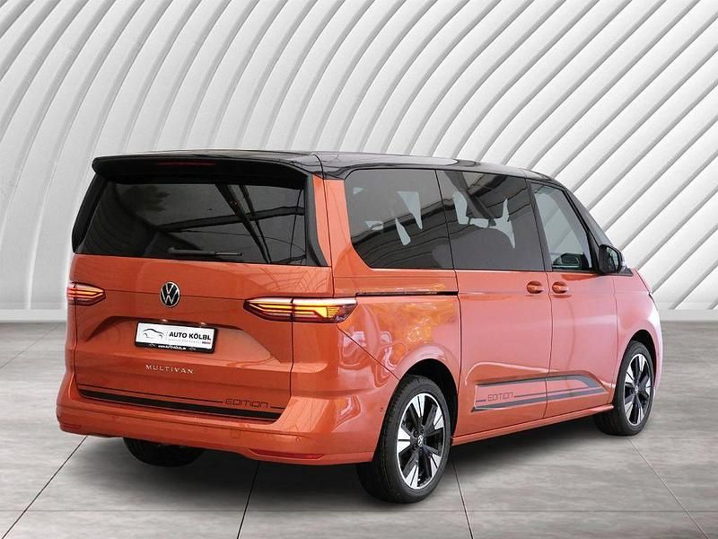 Gebraucht VW Multivan Edition 150 PS (110 kW) 2025 Orange Van