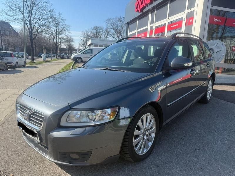 Gebraucht Volvo V50 136 PS (100 kW) 2010 Grau Kombi