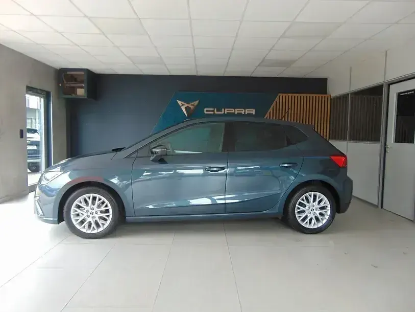 Gebraucht Seat Ibiza FR 95 PS (69 kW) 2023 Grey (metallic) Kleinwagen