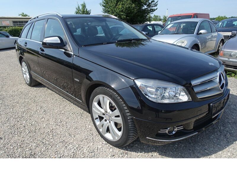 Schwarz Gebraucht 2008 Mercedes C230 Kombi | 8.950 € (Etwas zu teuer) - Bild 1/4
