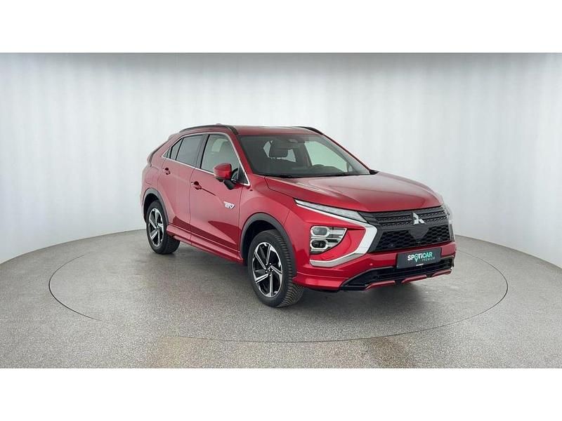 Używany Mitsubishi Eclipse Cross Plus 188 KM (138 kW) 2022 Czerwony SUV