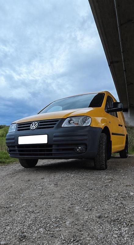 Second-hand VW Caddy 109 CP (80 kW) 2010 Galben Monovolum