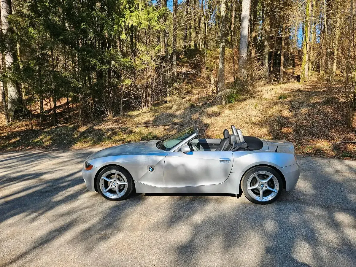 Gebraucht BMW Z4 192 PS (141 kW) 2003 Silber Cabrio