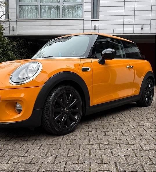 Second-hand Mini ONE 102 CP (75 kW) 2014 Portocaliu Hatchback