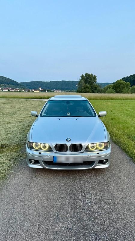 Gebraucht BMW 530 193 PS (141 kW) 2001 Silber Limousine