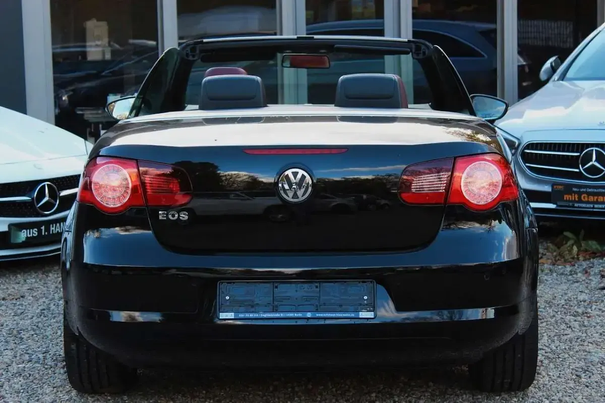 Używany VW Eos Edition 122 KM (89 kW) 2010 Czarny Kabriolet