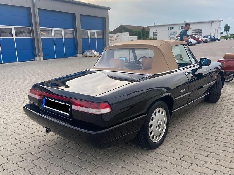 Gebraucht Alfa Romeo Spider 120 PS (88 kW) 1990 Schwarz Cabrio