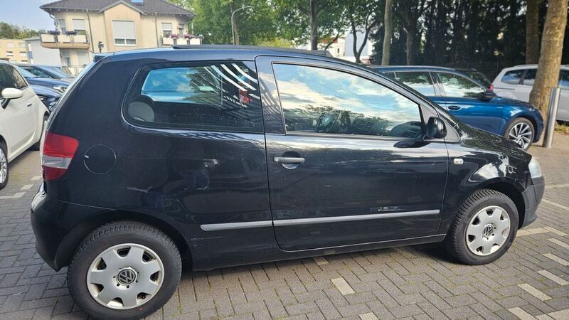 Gebraucht VW Fox 54 PS (39 kW) 2005 Silber Kleinwagen