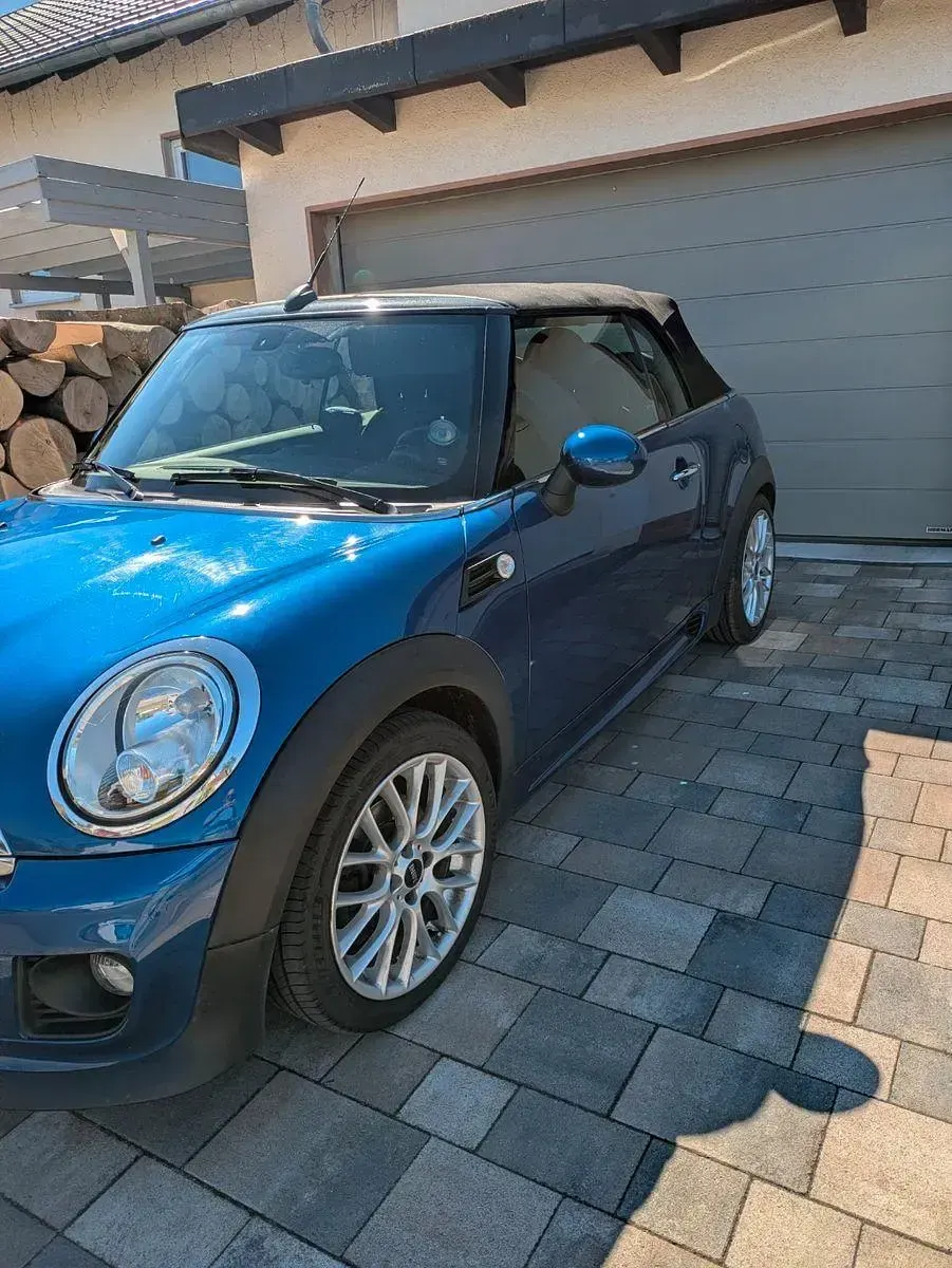 Gebraucht Mini Cooper Cabriolet 122 PS (89 kW) 2014 Blau Cabrio