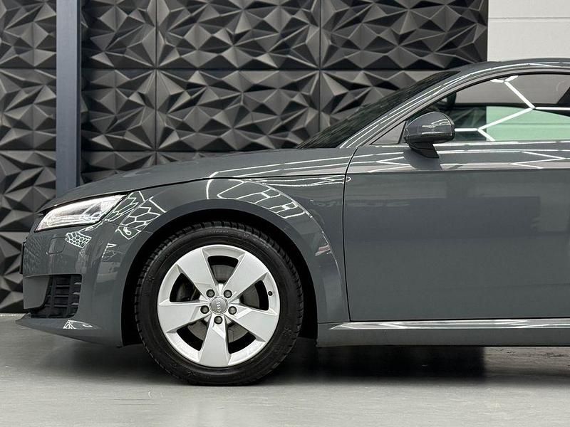 Gebraucht Audi TT Sport 179 PS (131 kW) 2017 Grau Coupé