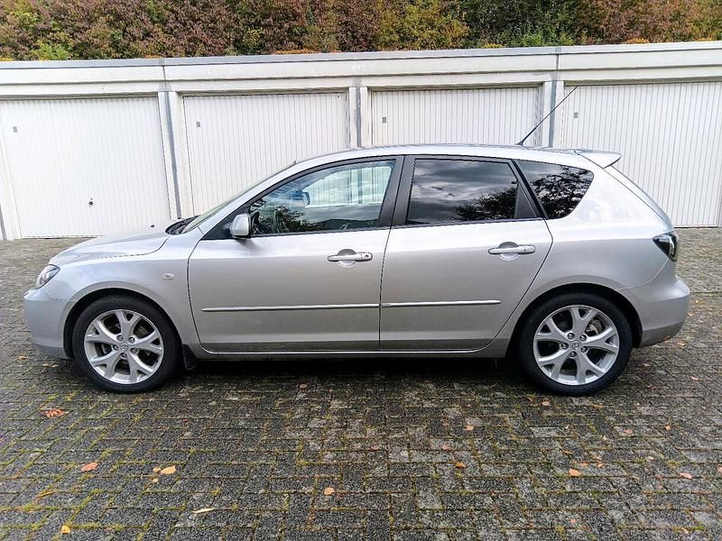 Silber Gebraucht 2008 Mazda 3 Active Plus Limousine | 6.000 € (Teuer) - Bild 1/4