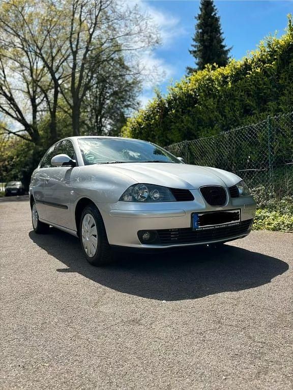 Gebraucht Seat Cordoba 75 PS (55 kW) 2003 Silber Limousine