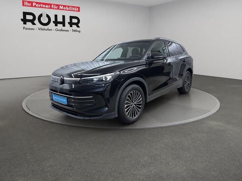 Grenadillschwarz metallic Gebraucht 2025 VW Tiguan Goal SUV | 35.970 € (Guter Preis) - Bild 1/4