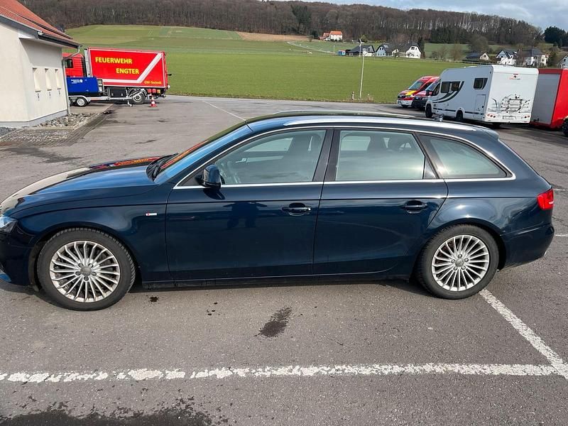 Gebraucht Audi A4 S-Line 211 PS (155 kW) 2010 Blau Kombi
